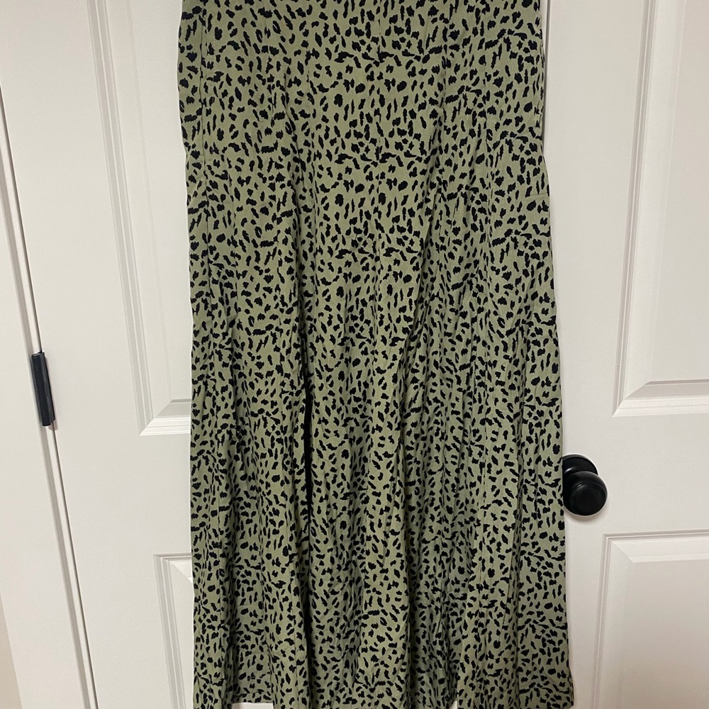 Francesca's Collections Olive and Black Maxi Skirt